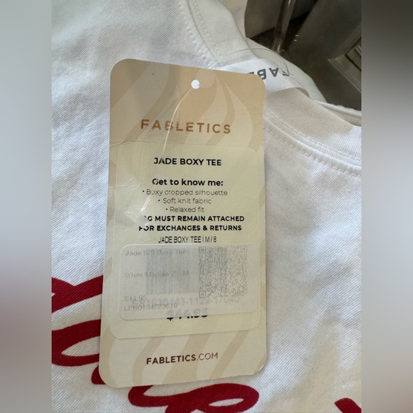 FABLETICS JADE BOXY TEE- Maddie Ziegler size M - Picture 5 of 6